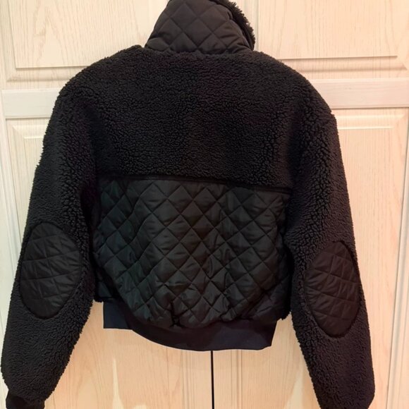 Alo Yoga Sherpa Edge Bomber - Picture 4 of 5